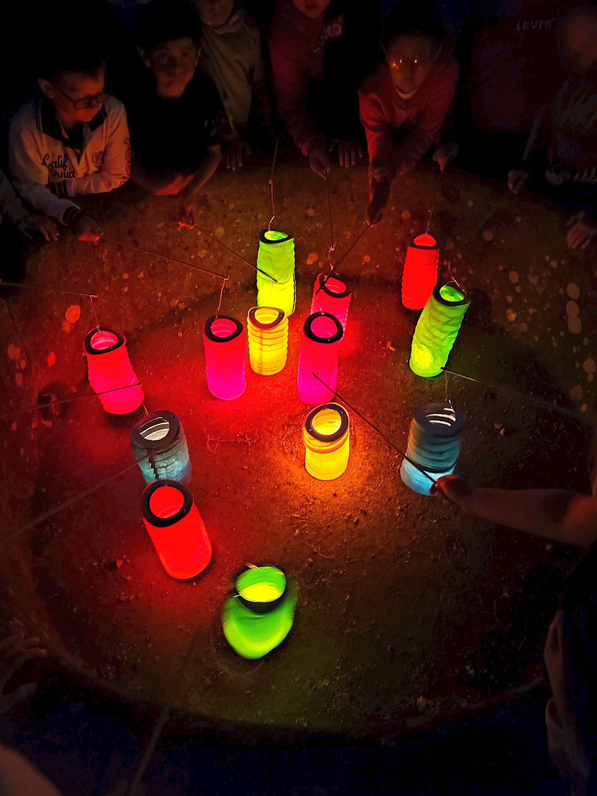 Visite de la ville d'Uzerche aux lampions